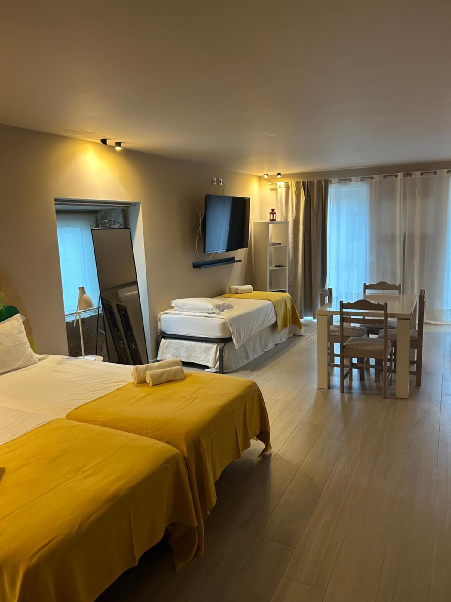 Appartement Casas Sebastiao - Tourist House à Caminha Chambre photo